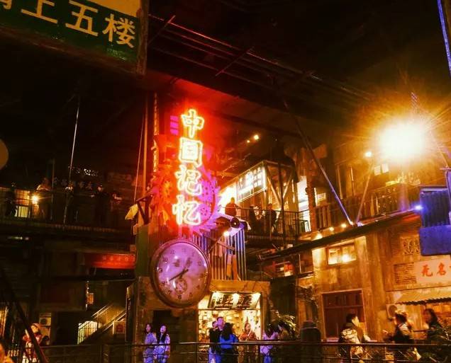 
励志句子│随波逐流的同时不要忘了逆流而上 ：Bsports必一体育(图4)