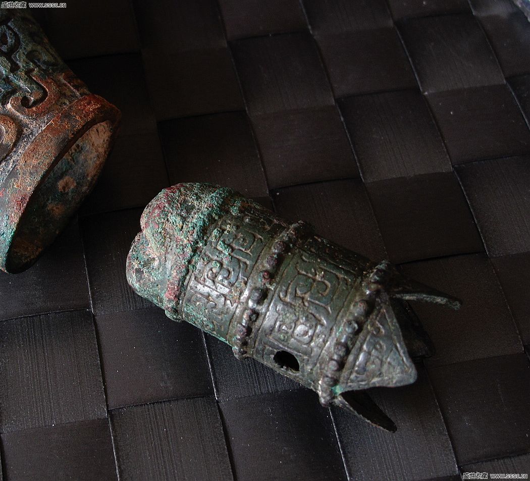 b体育-韩家英-平面设计独有语境的践行者(图1) b体育