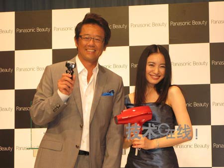 必一-“学霸情侣”同保研:共获50多项荣誉 一起关手机督促学习(图4) b体育