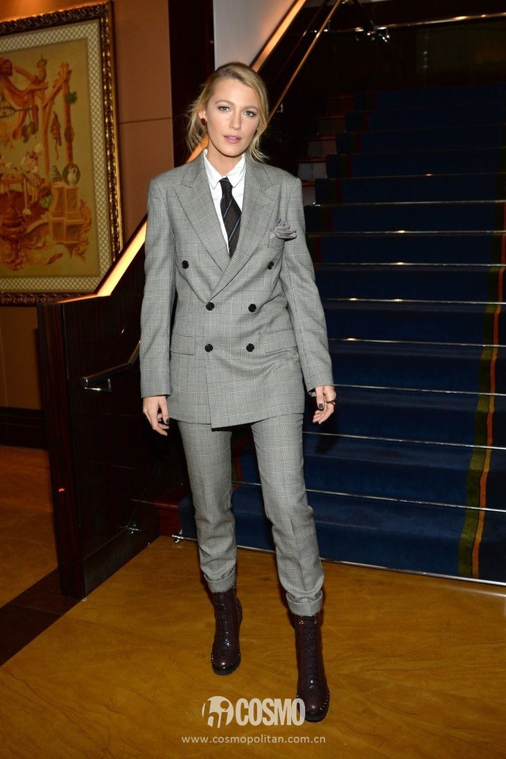 b体育_2015年流行的网页设计趋势(图2) 必一