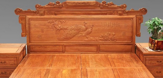 高级时装品牌Céline更换新logo“Bsports必一体育”(图2) Bsports必一体育